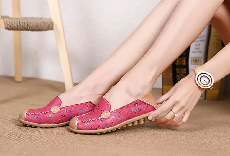 Women’s woman womens Boho bohemia Genuine Leather cutouts patchwork bohemian floral design print Mom Comfortable Appliqués Sewing Flats Casual Summer petite-, tall-, plus-, size flowers pattern ballet flats footwear shoes in rose red with multi