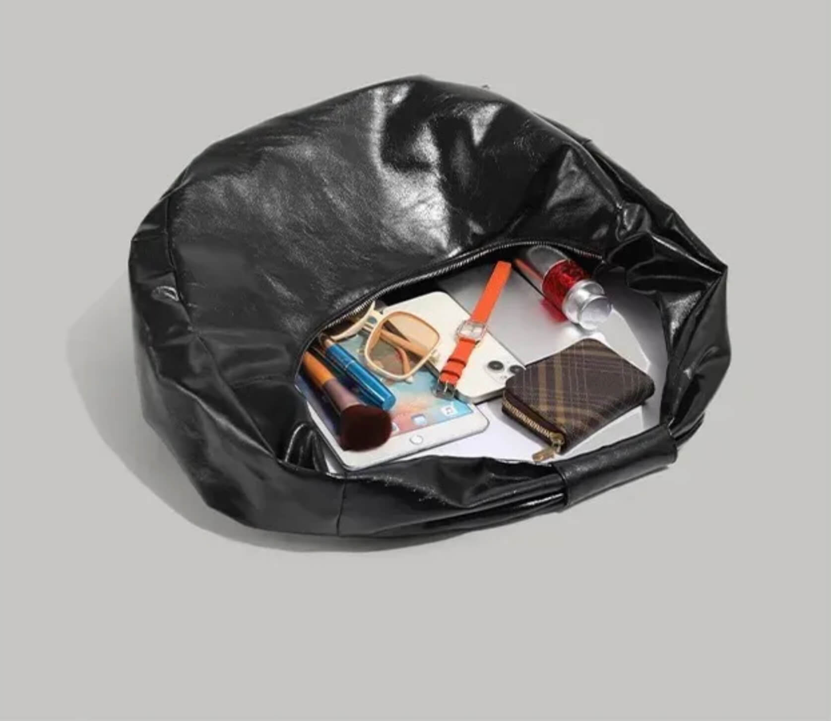 Large Capacity Casual Shiny Leather Crossbody Bag Dumpling Crescent Moon Shape Fashionable Commuter Bags in black
