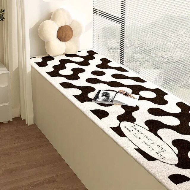 Bay Window Mat black   Thickened retro Cow design Carpet Bedroom Bedside Bed Rug Soft Carpets For Living Room Fluffy Cows hide pattern Anti-slip Mats