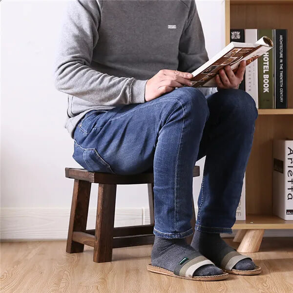 Japanese Antique Wooden Stool Bench Paulownia Wood Asian Traditional Furniture Living Room Portable Small Wood Low Stools Design in natural dark brown wood color