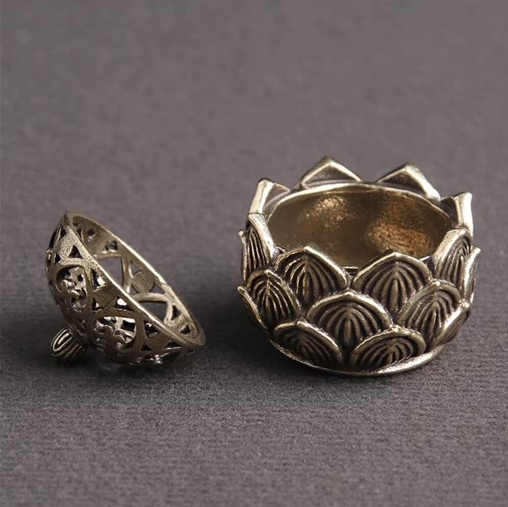 Lotus Incense Burner with Cover Sandalwood Cense Buddhism Home Decor Mini Retro Copper Zen Hollow Out Lotus Incense Sticks Brass burners aromatherapy holders
