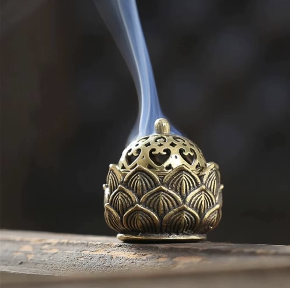 Lotus Incense Burner with Cover Sandalwood Cense Buddhism Home Decor Mini Retro Copper Zen Hollow Out Lotus Incense Sticks Brass burners aromatherapy holders