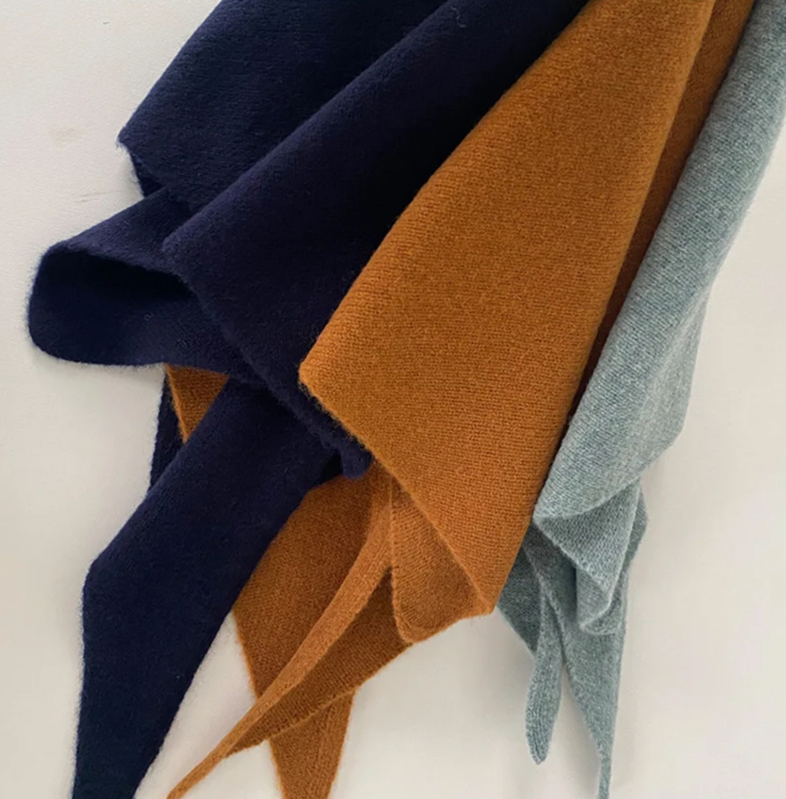 Scottish Wool Scarf    Unisex anywear Men’s Women’s Light Luxury and Small Crowd Versatile Triangular Woolen Warm mens womens Scarfs Small Square Scarves for Man Woman in auburn brown, dark navy blue, Gray grey, Autumn Winter Spring season fashion made in Scotland