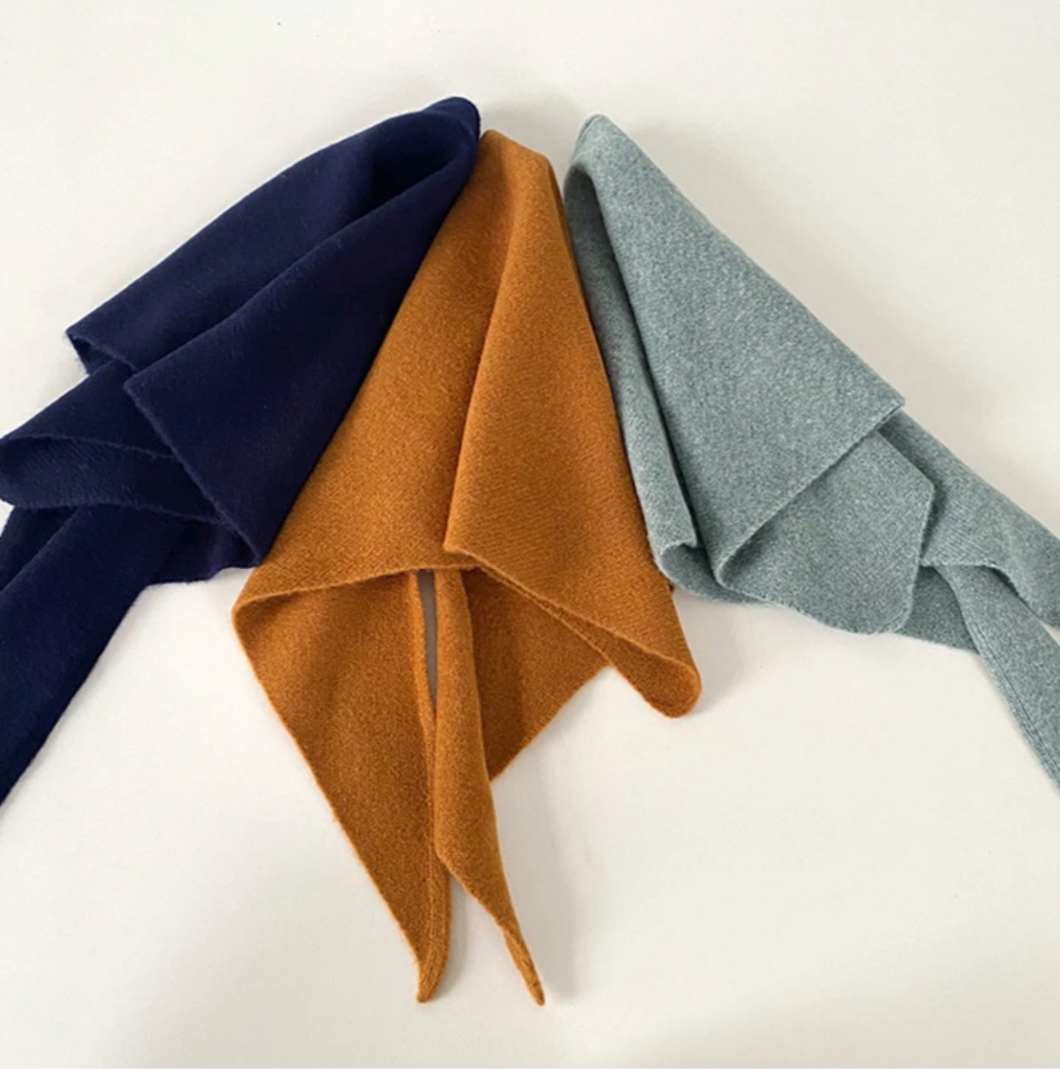 Scottish Wool Scarf    Genderful Unisex anywear Men’s Women’s Light Luxury and Small Crowd Versatile Triangular Woolen Warm mens womens Scarfs Small Square Scarves for Man Woman in auburn brown, dark navy blue, Gray grey, Autumn Winter Spring season fashion made in Scotland