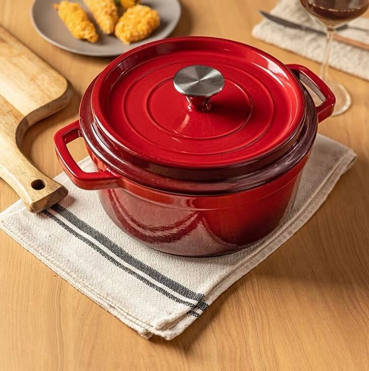 20cm, 22cm, 24cm Kitchen Double Ear Enamel Pot for Cooking Cast Iron Stew Pot with lid Flat Bottomed Iron Cooker Gift Induction Cooker Cookware in red