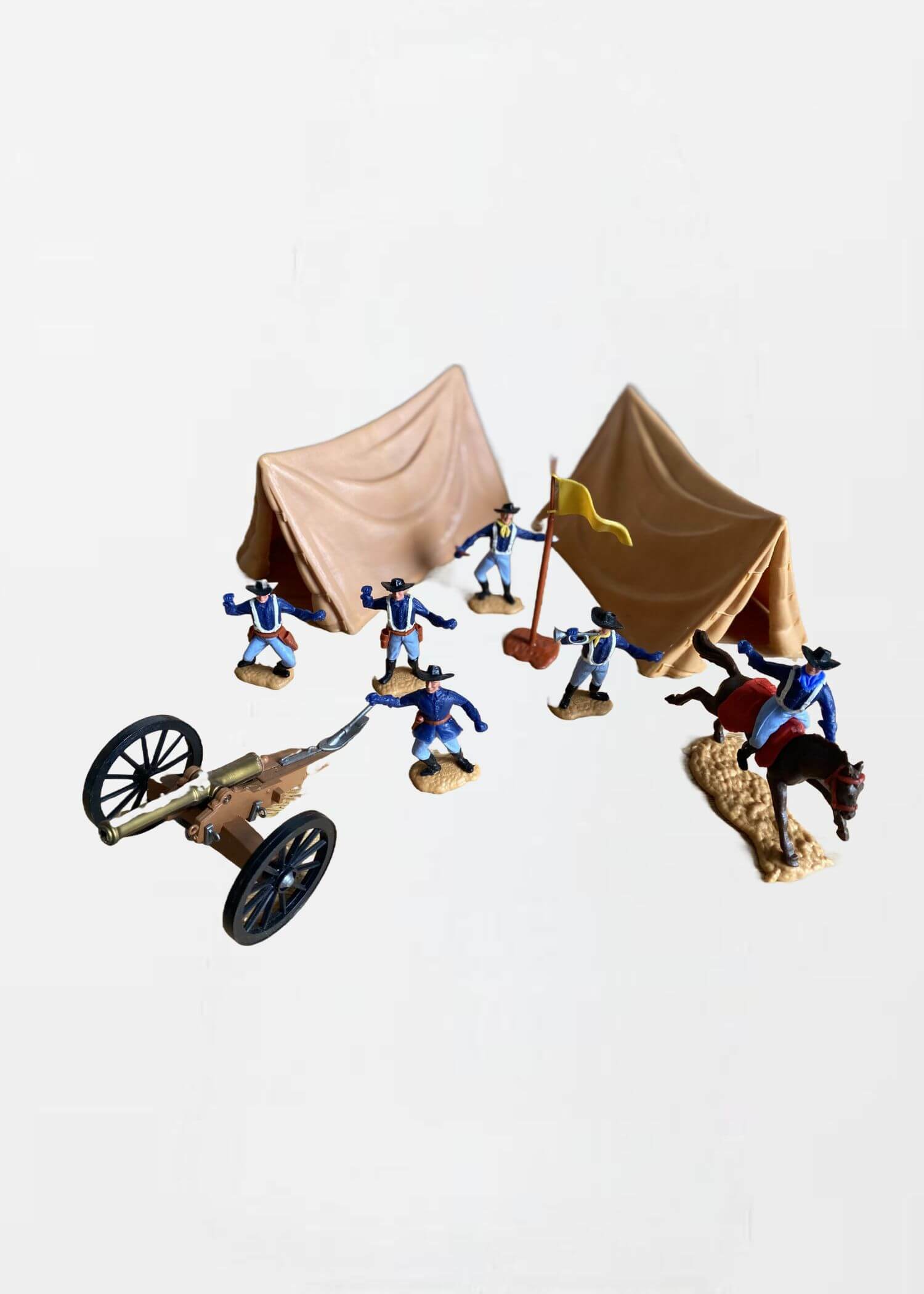 Timpo Wild West  Classic vintage kids toys figurines 7th Calvary five soldiers, two tents, flag pole, one soldier on horseback and cannon c1960s Made in Great Britain Scottish collectors British collectibles