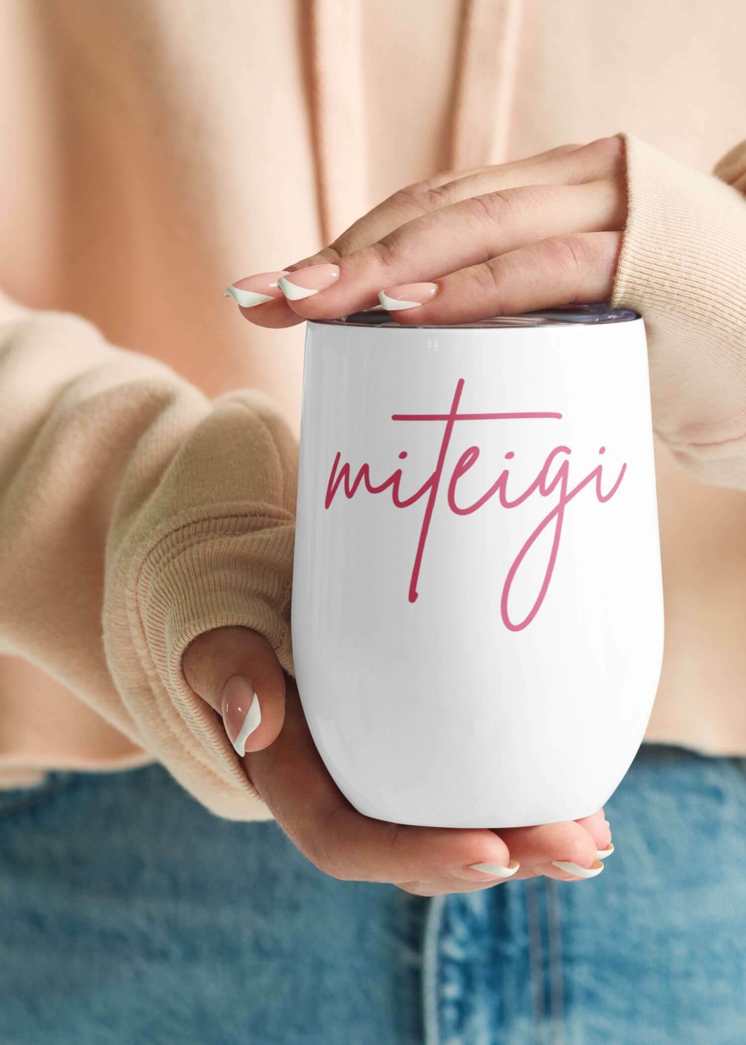 miteigi Tumbler Script Logo pink miteigi-logo design stainless steel wine, milk drinks tumblers with lid Outdoor sports fitness drinkware in white with pink pattern