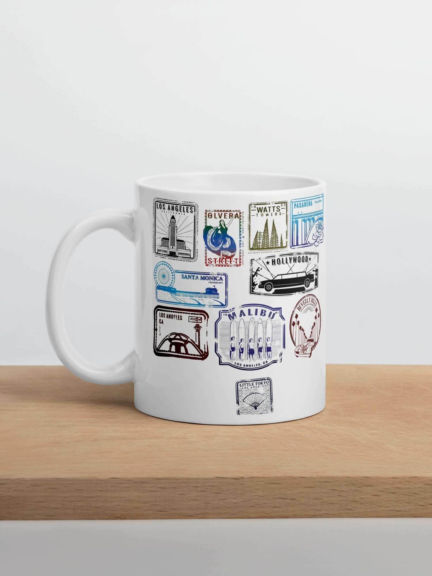 Glossy Los Angeles CA Mug    Cartoon USA state place mark stamps drinks cup coffee, tea, juice, milk drinking cups miteigi branded product item tumblers ceramics in white with black ink stamp multicolor pattern famous nostalgic American map areas Ceramic Anime Fans Gifts travel maps mugs, El Pueblo Du Nuestra Sēñora La Reina De Los Angeles De Pocuiumcula , California 213, Santa Monica, Olvera Street, Malibu, Berverley Hills, Hollywood, Little Tokyo, LAX, LA, Watts Towers, Pasedena City of Roses Historical United States Of America