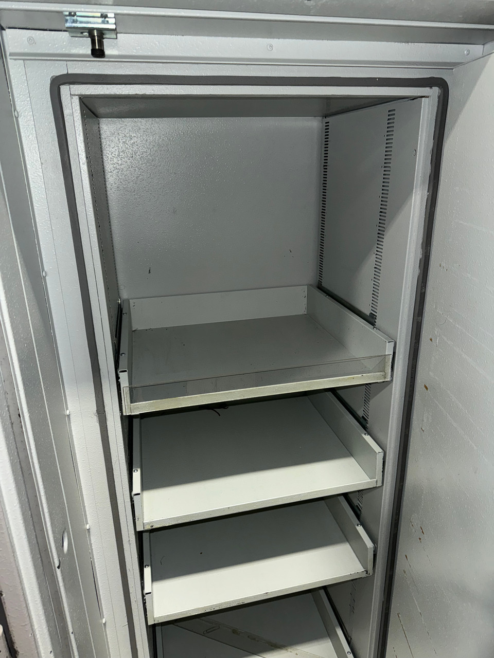 Gray Schwab Fireguard 2557CTS Vault Safe