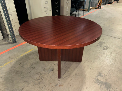 Used Cherry Groupe Lacasse Round Table 47"W 