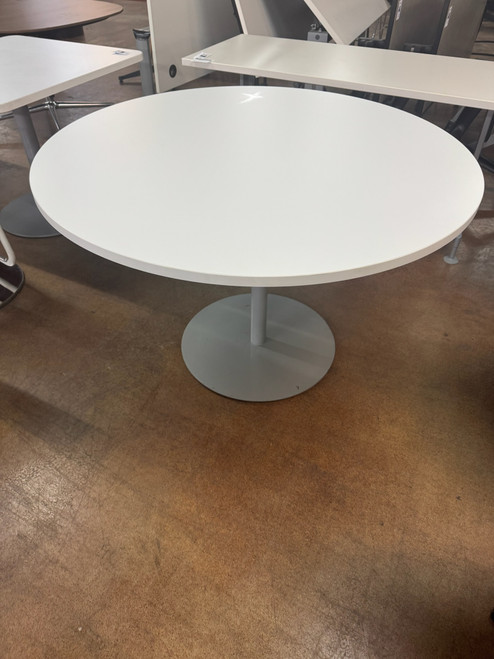 48'' Round Breakroom Table