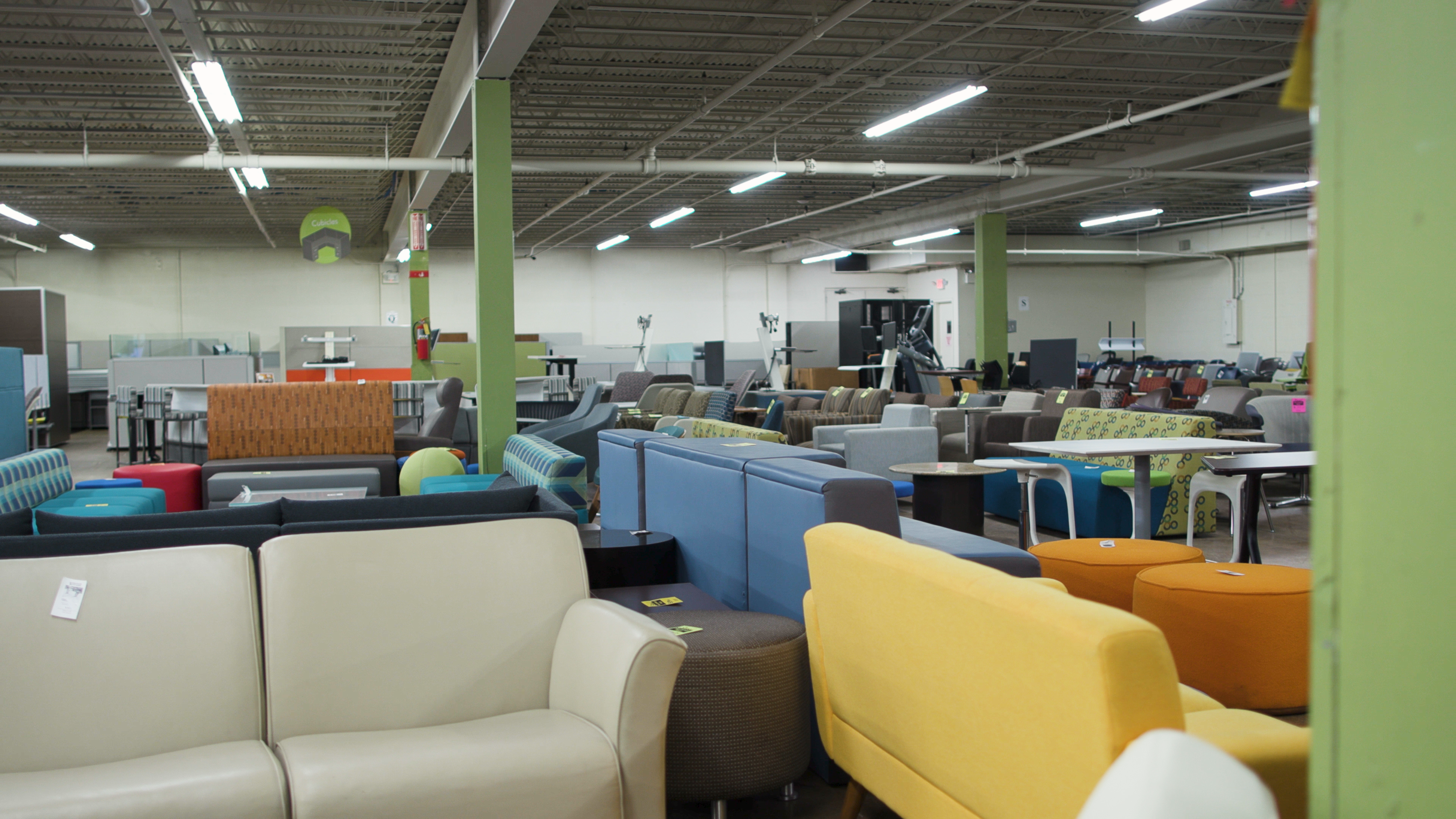 Used office seating and chairs in St. Louis showroom