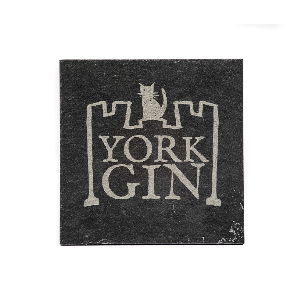 Gin and tonic gift set for a home tasting session