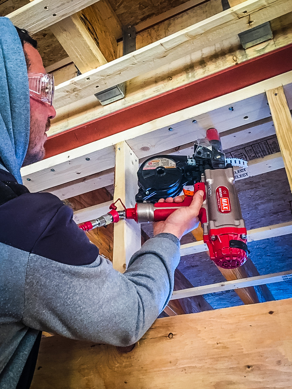 MAXUS HN120 Powerlite Concrete and Steel Pin Nailer: The