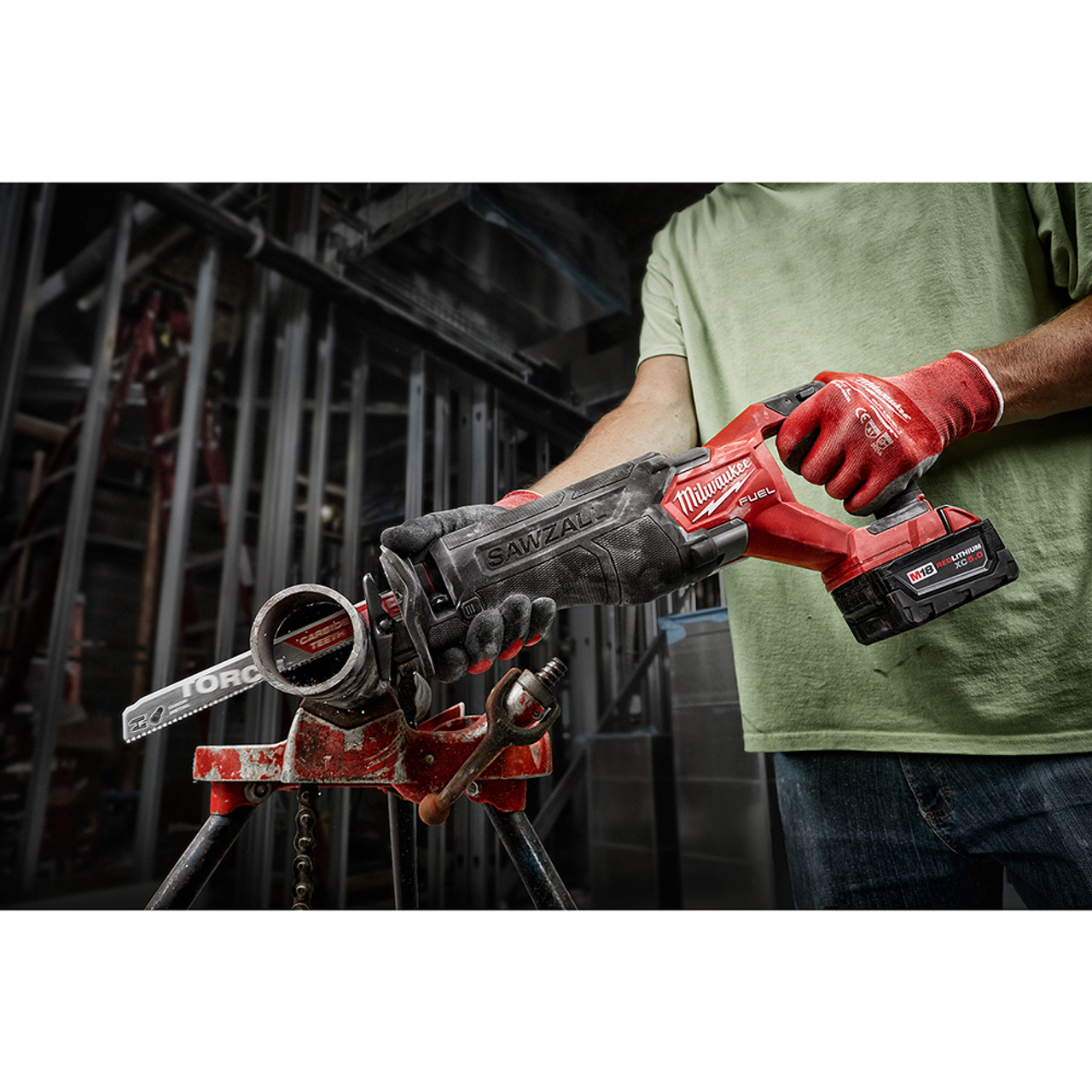Milwaukee m18 fuel sawzall kit discount