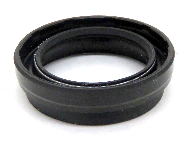 Right Axle Metal Clad Seal (87076A) - Cobra Transmission