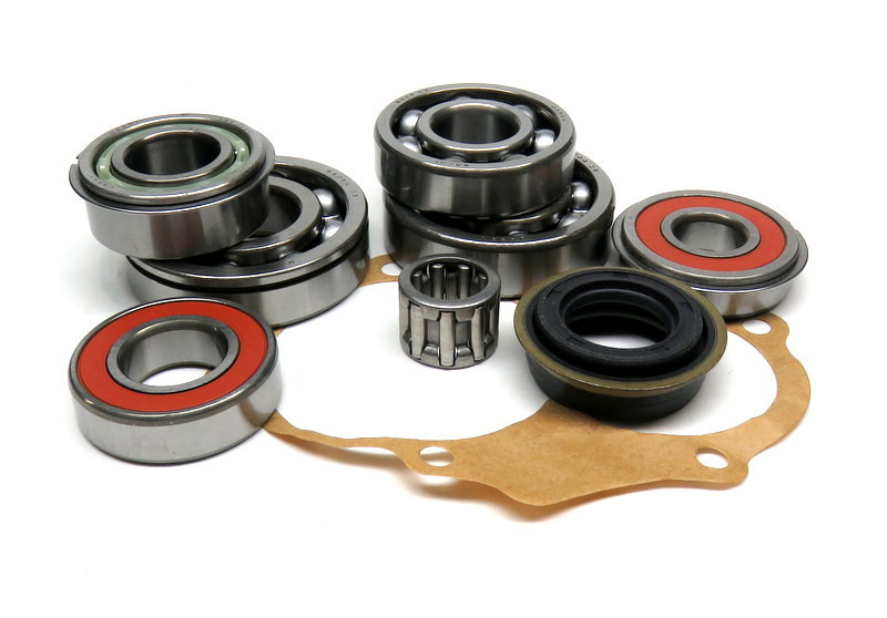 BOO（5点） B2000 Bearing, Gasket and Seal Kit | Standard Manual Transmission