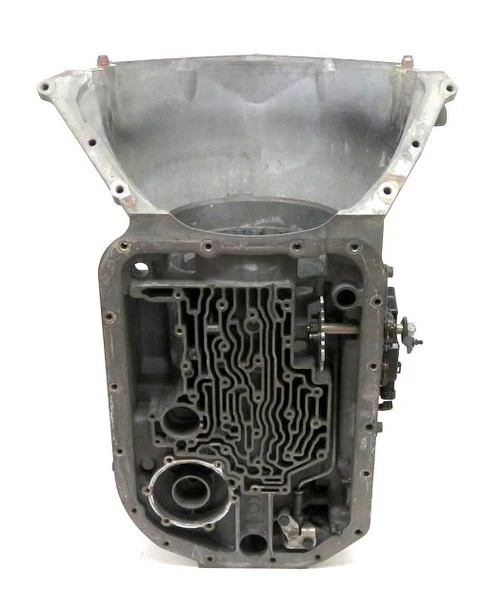 4L80E Automatic Transmission Main Case (Used, 7 Bolt Bell Housing, HD, 4th Pressure Plate Pin, Cooler Boss, Casting #24208421) | Fits Chevrolet, GMC