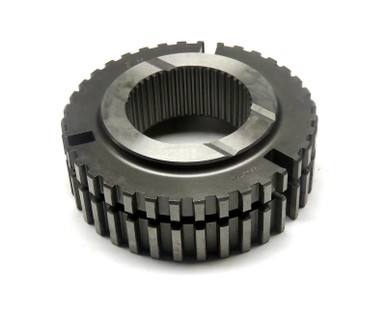 SM465 Standard Transmission 1-2 Hub (WT304-81) - Cobra Transmission