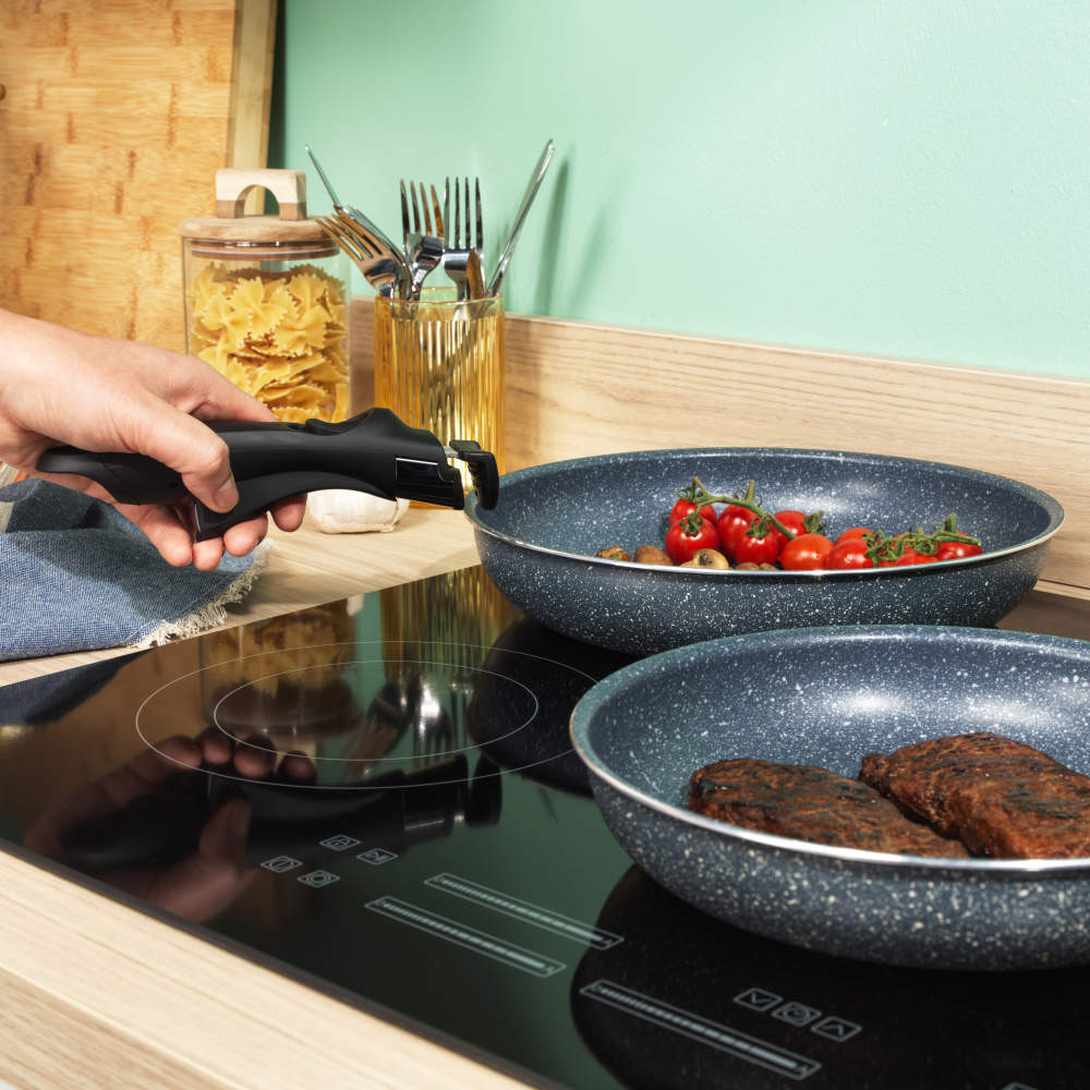 Shop Russell Hobbs Smart Clip 3-Piece Pan Set – Nightfall