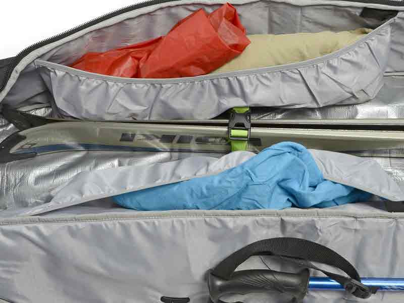 Interior Stretch Pockets Innovation Shown