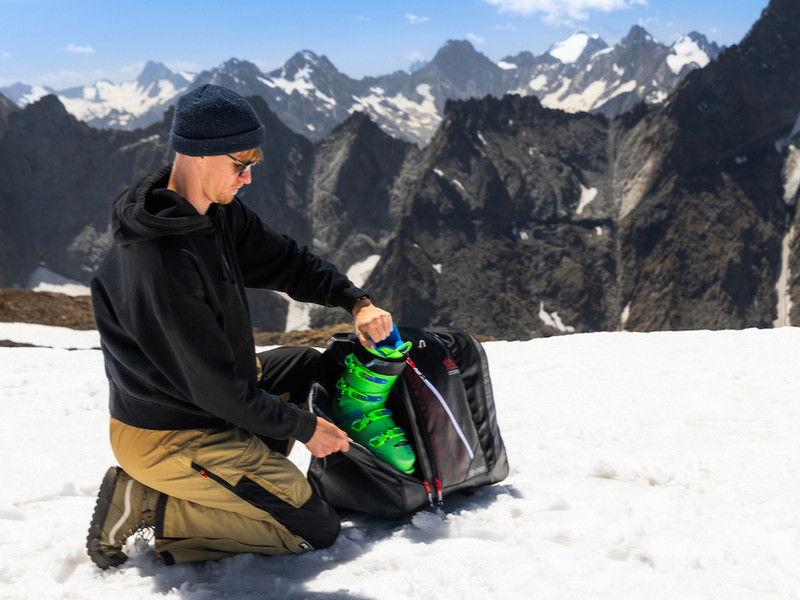 Packing for a Ski Trip by Plane: Everything You Need To Know