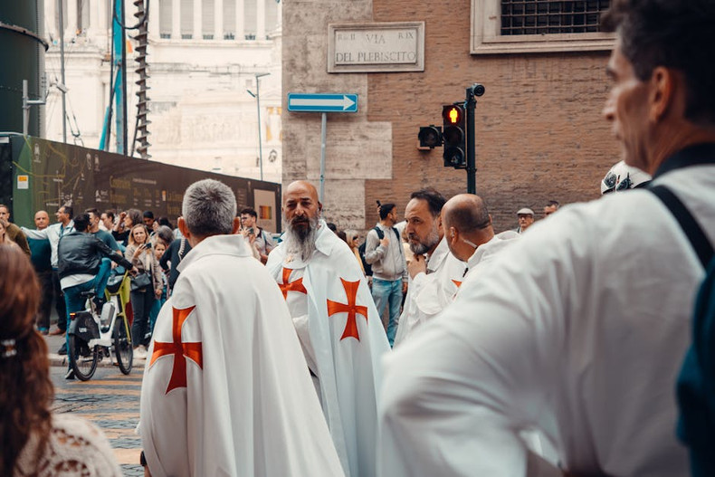 The Meaning Behind the Knights Templar Cross: The Red Cross Explained 