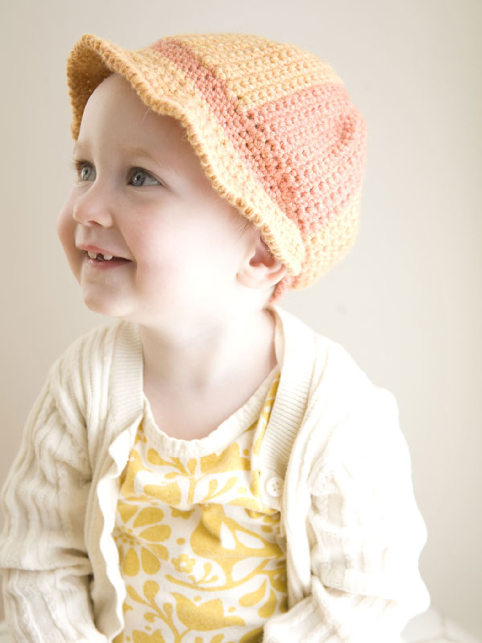 Slice Ruffled Cap