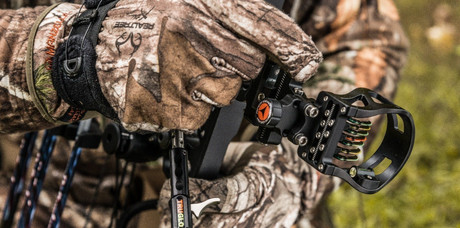 APEX GEAR EXPANDS POPULAR ATTITUDE™ SERIES BOW SIGHT LINE
