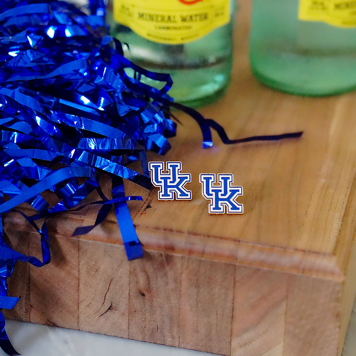 Kentucky Wildcats Resin Logo Bangle in Blue - Two Chicks & Co. Louisville