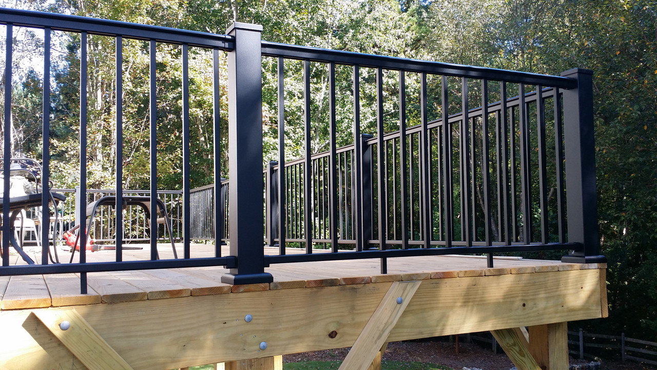 Level Deck Railing