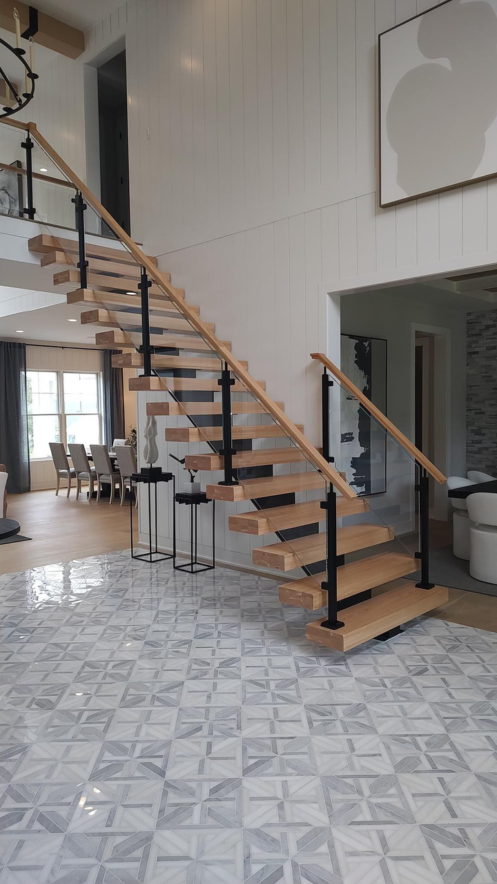 Mono Stringer with Block Treads