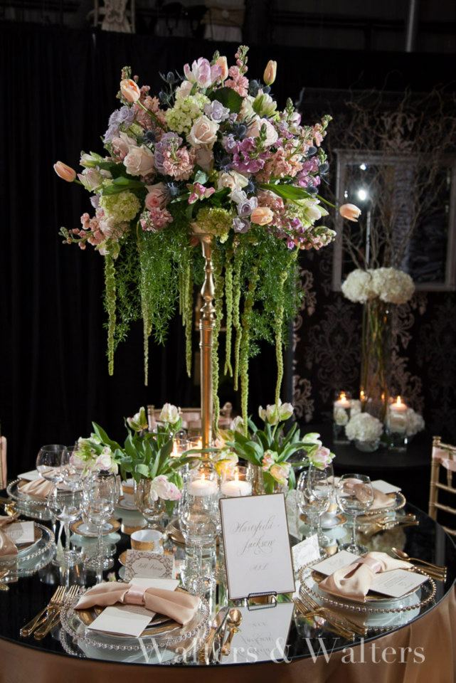 How to Set a Table that Your Guests Will Adore