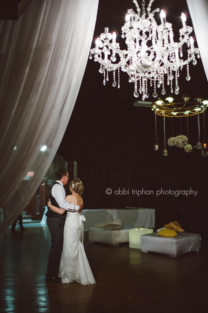 Rustic Chic Wedding | One of Our Favorite Event Designers Combines Burlap, Chandeliers & More