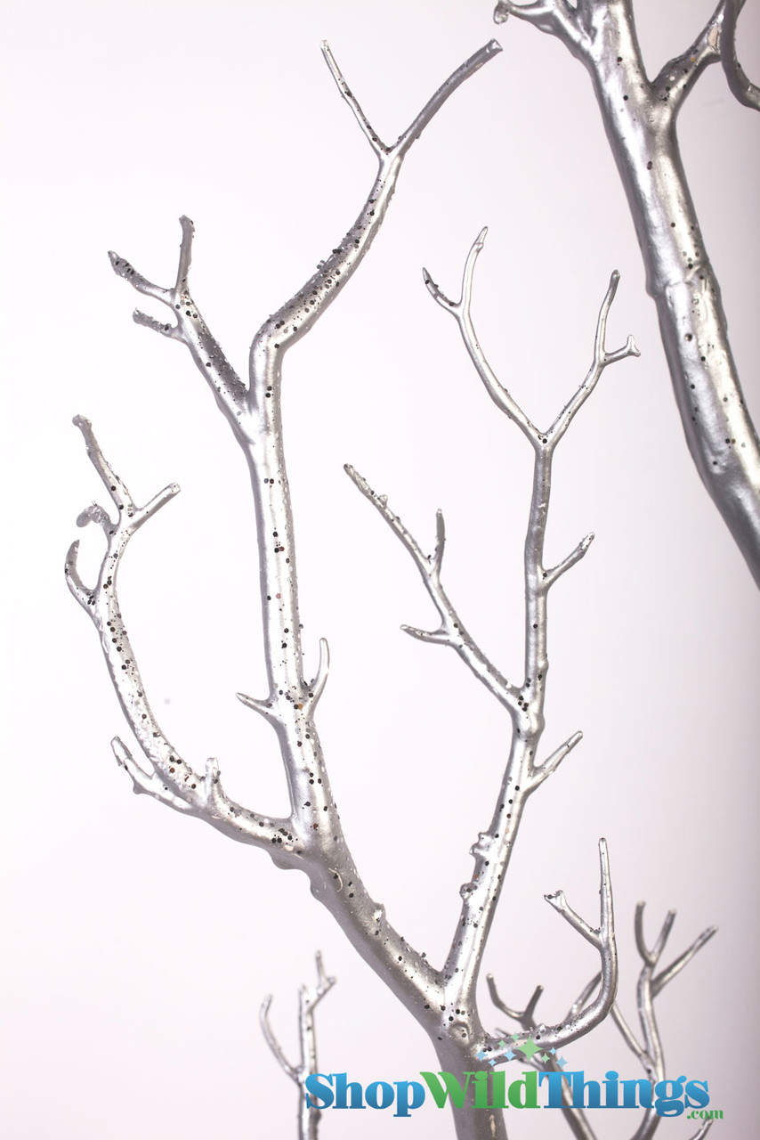 Using Bendable Manzanita Tree Branches