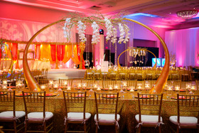 Crystal Bead Strands Add Sparkle to Centerpieces