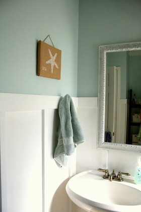 Beaching It with Burlap|Incorporate Coastal Style