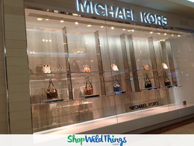 Retail Store Decor|Backdrops & Lighting Magic!