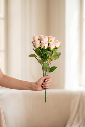 Deluxe Rose Bud Bouquet Bundle 12 Stems – Peach 19.5" Tall