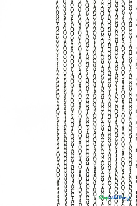 Top Rod Detail – Adjustable Sliding Hooks and Light Gray Header
Image showing the 35.5" header rod with sliding eyelets and hook system. Easy to hang and adjust for use as a room divider, event curtain, or modern doorway solution.