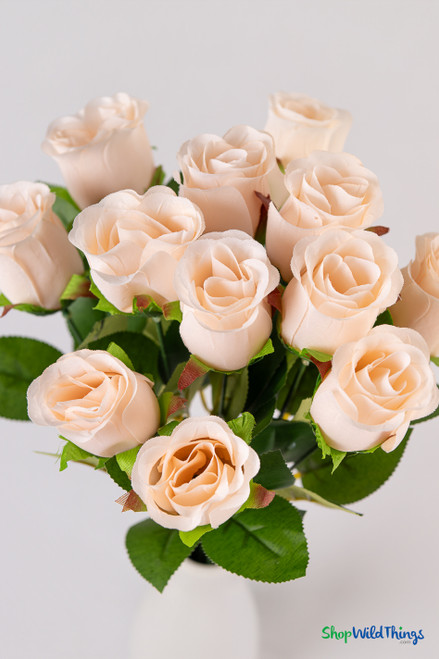 Deluxe Rose Bud Bouquet Bundle 12 Stems ‚ Peach 19.5" Tall