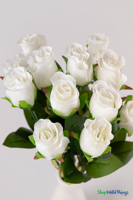 Deluxe Rose Bud Bouquet Bundle 12 Stems – Ivory 19.5" Tall