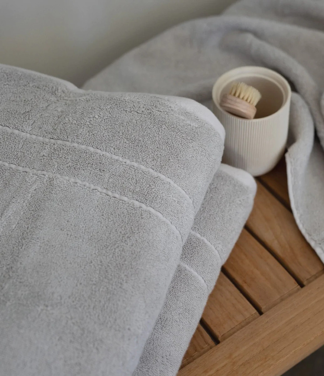 Premium Plush Hand Towels in Seashell - Cozy Earth