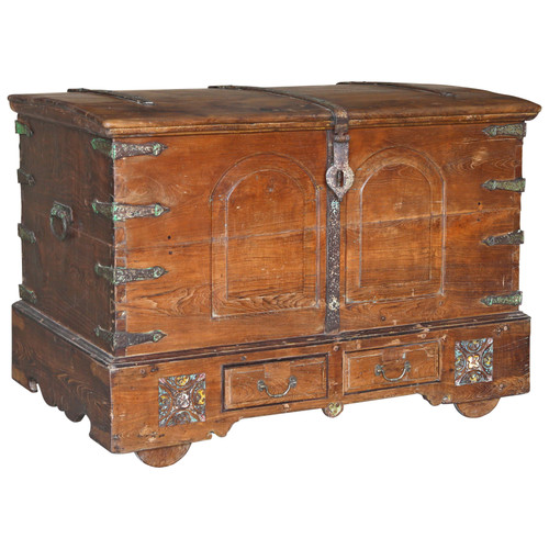 PA0381 - Antique Trunk Box