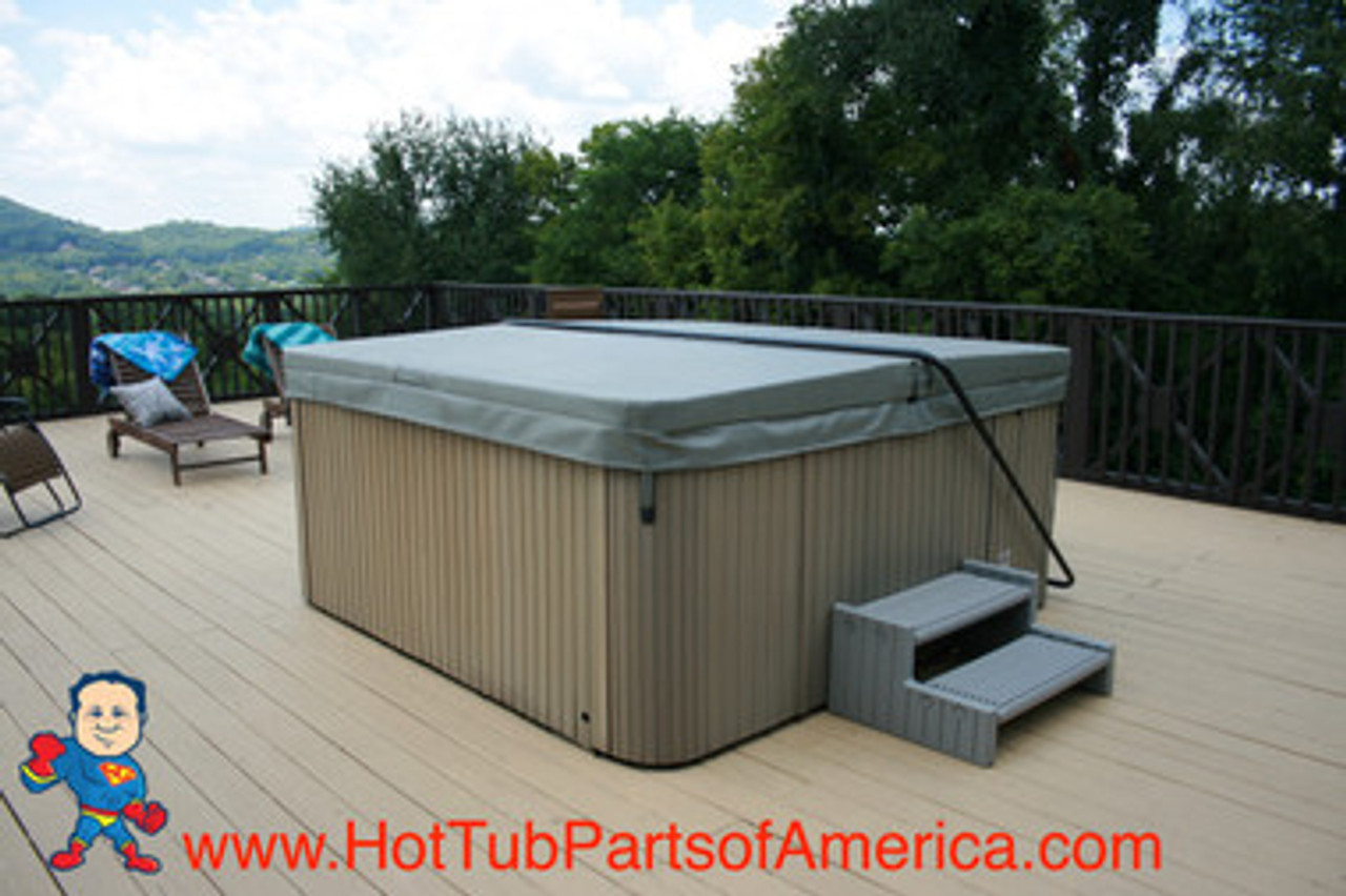 Cover Lift, E-Z Lifter, Hot Tub Loop Style Coverlift Black Powder Coated
This is an example of the coverlift holding the cover in the closed position..