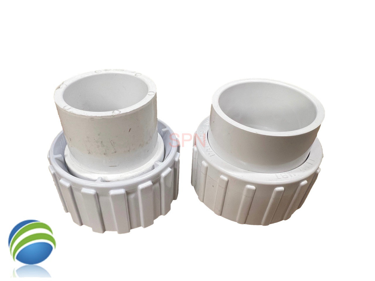 This is an example of both styles of 1 1/2" Pump Unions. The one on the left is the version offered here and is not the standard the right side is.. The left side glues inside of a 1 1/2" plumbing fitting and the right side a plumbing fitting or pipe glues inside. The link to the standard style is in the description of this union.