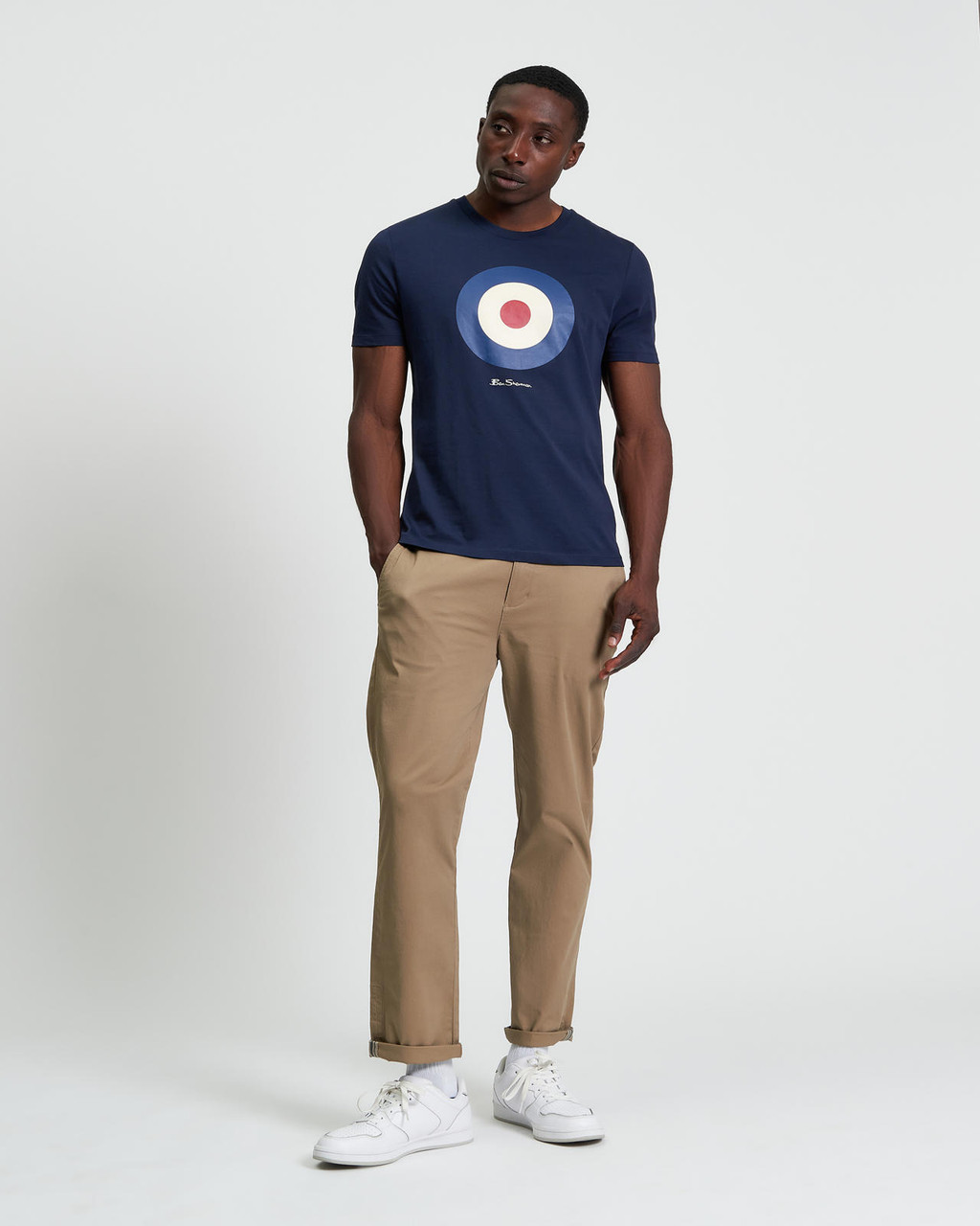 Signature Target Tee in Dark Navy