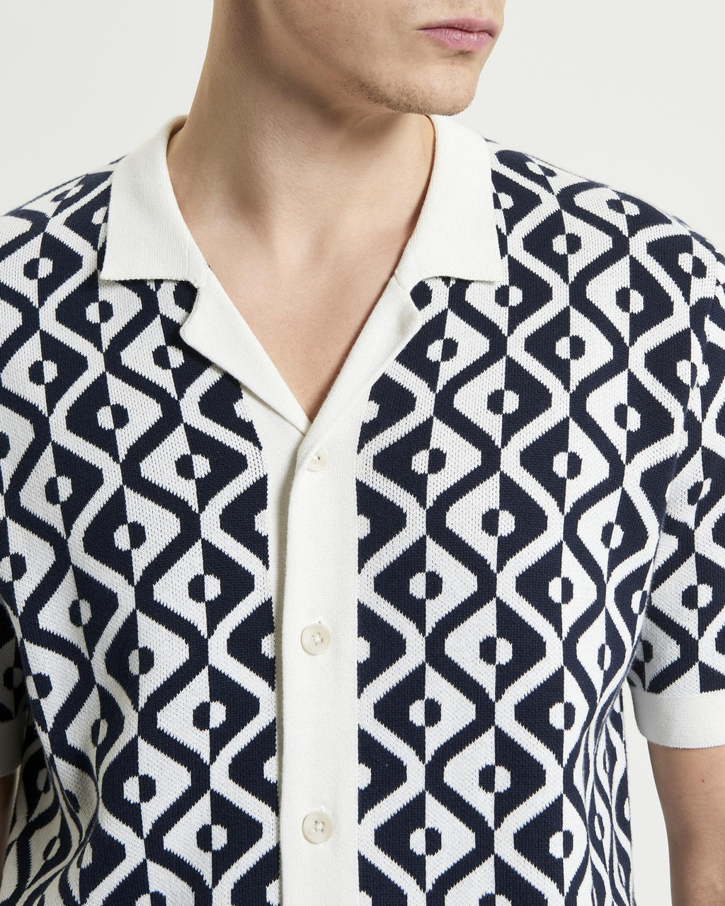 Tile Resort Knitted Shirt in Ivory