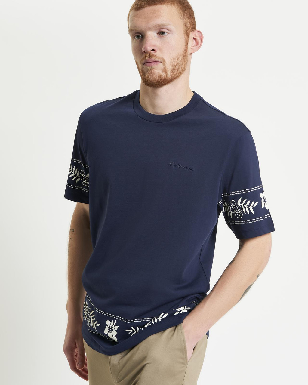 Border Print Tee in Dark Navy