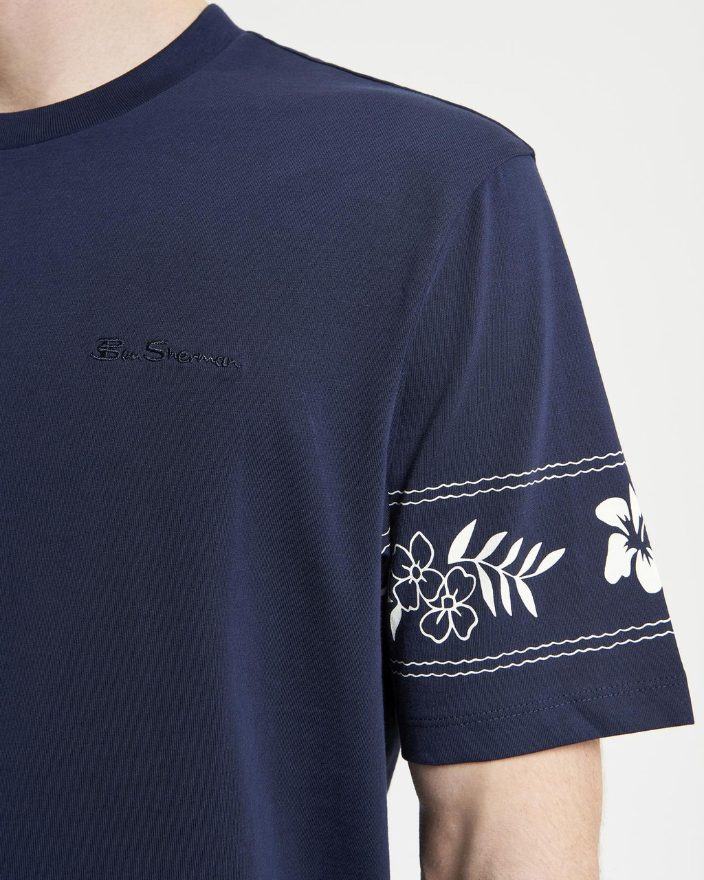 Border Print Tee in Dark Navy